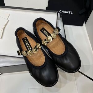 Chanel jeweled ballerina flats size 38